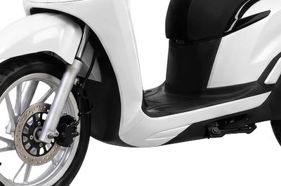 Cạnh tranh SH Mode, xe máy điện ở Việt Nam đẹp long lanh, cốp siêu rộng, chạy 200 km/lần sạc, giá 54 triệu đồng
