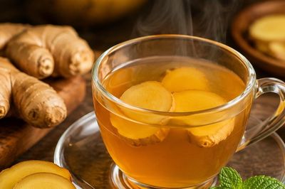 Điều gì xảy ra với cơ thể khi uống trà thảo dược mỗi tối?