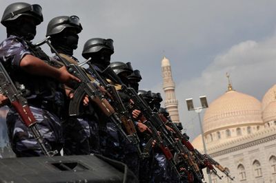 Houthi mở mặt trận mới trên Biển Đỏ