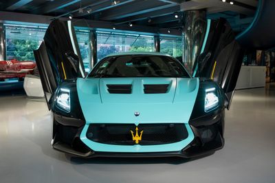 Siêu xe Maserati GT2 Stradale lấy cảm hứng từ huyền thoại MC12 GT1