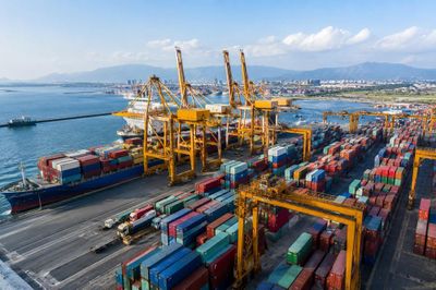 Hàng Việt chịu thuế bổ sung 12,5% tại Mỹ: Nhóm hàng nào chịu tác động?
