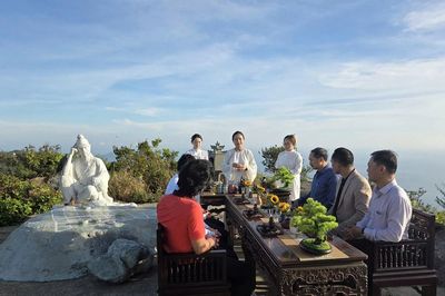Ra mắt tour thưởng trà trên đỉnh Bàn Cờ, lan tỏa văn hóa trà Việt