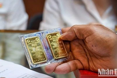 Giá vàng ngày 25/7: Vàng SJC tăng mạnh chiều mua vào