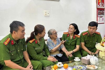 Nhiều hoạt động tri ân các Anh hùng liệt sĩ, người có công
