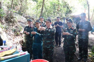 Liên tiếp tìm thấy hài cốt liệt sĩ tại hang Đá Sập