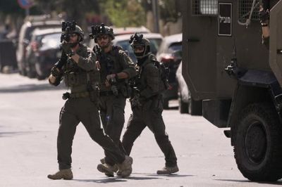 Israel mở chiến dịch truy quét tại Bờ Tây, lấy lý do 'ngăn chặn khủng bố'