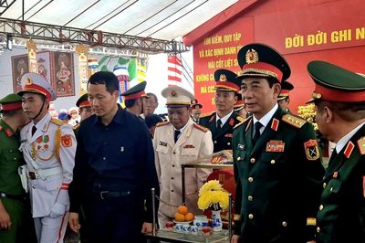 Phó Thủ tướng, Bộ trưởng Quốc phòng Phan Văn Giang dự lễ tìm kiếm, quy tập hài cốt liệt sĩ ở Đồng Nai