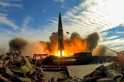 'Nếu điều đó xảy ra, Ukraine sẽ chỉ còn là vùng đất đầy hố bom giống bề mặt Mặt Trăng'