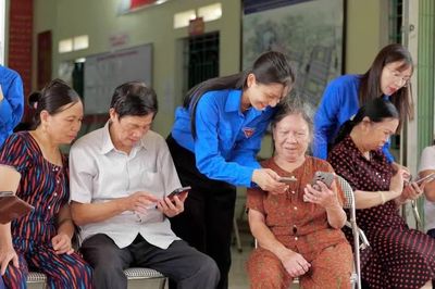 Hơn 7.000 thanh niên Bắc Ninh đồng loạt hỗ trợ chuyển đổi số