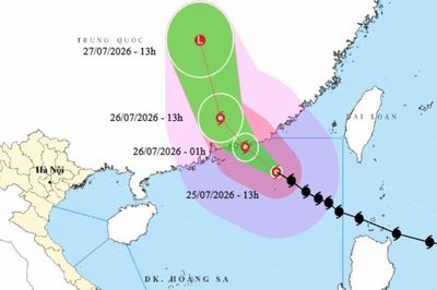 Bão số 2 Noul đạt cường độ cực đại cấp 12, giật cấp 15, vẫn di chuyển rất nhanh