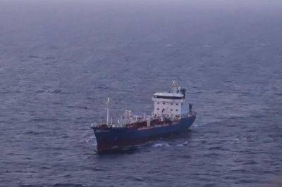 Tàu Ảrập Xêút hư hại ở Biển Đỏ, ông Trump nói Mỹ vẫn đối thoại với Iran