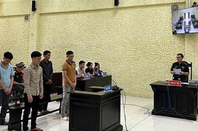 Hội đồng xét xử chấp nhận toàn bộ quan điểm truy tố của Viện kiểm sát quân sự khu vực 1 Bộ đội Biên phòng