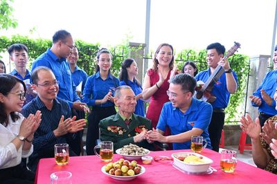Trung ương Đoàn TNCS Hồ Chí Minh tri ân người có công tại Nghệ An