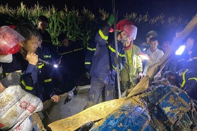 Sơn La: Kịp thời cứu tài xế xe ô tô bị mắc kẹt trong cabin