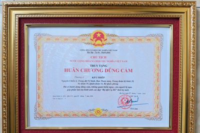 Thượng sĩ Kpă Thiêp - Chiến sĩ Quân đoàn 34 được truy tặng Huân chương Dũng cảm