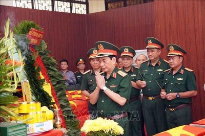 Đại tướng Phan Văn Giang kiểm tra công tác tìm kiếm hài cốt liệt sĩ tại Công viên Lê Thị Riêng
