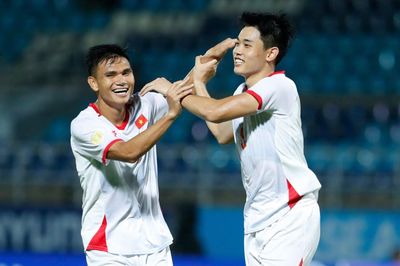 ASEAN Cup 2026: Đình Bắc gây sốt sau màn trình diễn bùng nổ