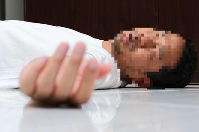 Chàng trai 28 tuổi tử vong sau khi ăn thịt gà, bác sĩ cảnh báo thói quen 'cực độc' nhiều người vẫn xem nhẹ