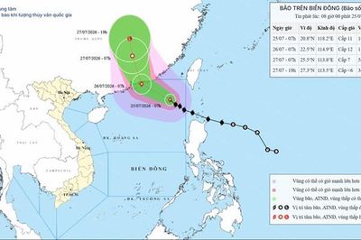 Bão số 2 giữ nguyên hướng di chuyển, cách Hồng Kông (Trung Quốc) khoảng 510km
