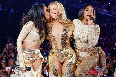 Cha của Beyoncé xác nhận Destiny's Child sắp trở lại