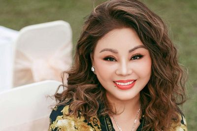 Hạnh phúc của Lê Giang ở tuổi 54