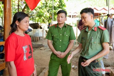Công an trẻ người dân tộc bám bản giữ bình yên vùng biên