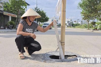 Nhiều nắp cống tại mặt bằng tái định cư Núi Long bị vỡ, mất nắp, tiềm ẩn nguy cơ mất an toàn