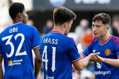 Thắng hủy diệt Rosenborg 5-0, dàn sao trẻ Man Utd tạo cơn đau đầu dễ chịu cho Carrick