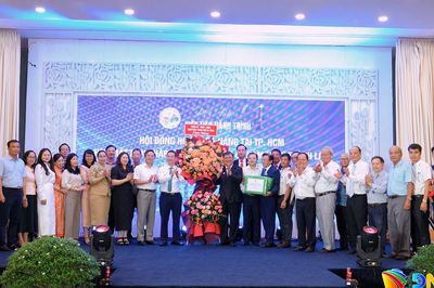 Chủ tịch UBND thành phố Nguyễn Mạnh Hùng: Đồng hương là nguồn lực quan trọng cho sự phát triển của Đà Nẵng