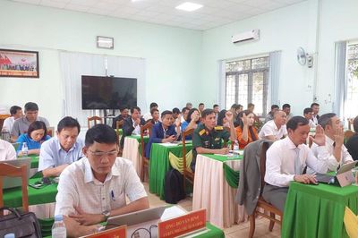 HĐND xã Lơ Pang thông qua 6 nghị quyết