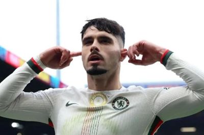 Chelsea giữ chân Pedro Neto: Lập trường Stamford Bridge và mảnh ghép 117 triệu bảng