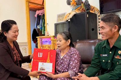Phường Xuân Trường - Đà Lạt: Thắp nến tri ân, thăm hỏi gia đình thương binh liệt sĩ