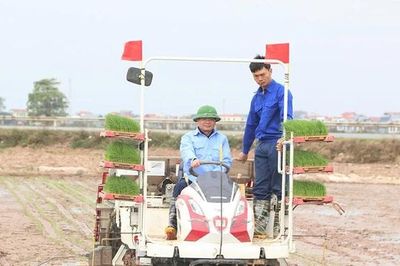 Đẩy mạnh chuyển đổi số trong lĩnh vực nông nghiệp và môi trường