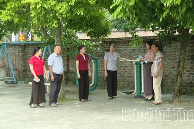 Phát huy vai trò của đảng viên trong bảo vệ nền tảng tư tưởng của Đảng