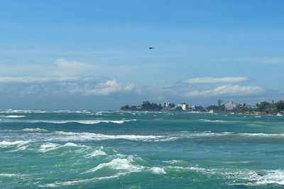 Chìm tàu cá giữa biển, 3 ngư dân mất tích