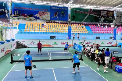 Hàng trăm đoàn viên tranh tài tại Giải Pickleball ngành Xây dựng