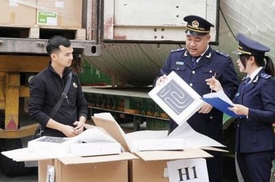Gỡ vướng thông quan hàng nhập khẩu thuộc quản lý của Bộ Nội vụ