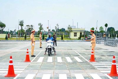 Đào tạo kỹ năng lái xe mô tô, xe gắn máy an toàn cho hơn 6.700 người tại Thái Nguyên