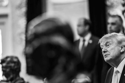 Vừa công bố, thuế quan mới của ông Trump đã bị kiện