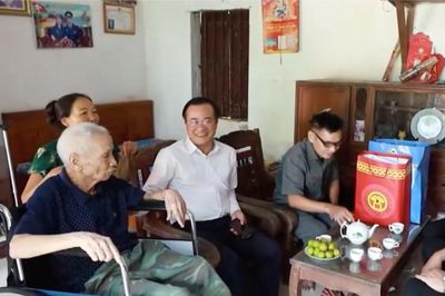 Xã Suối Hai tri ân người có công dịp 27/7