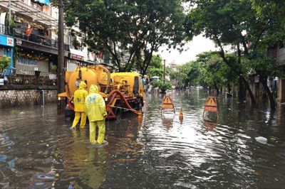 Hà Nội khắc phục nhanh các điểm ngập sau trận mưa lớn