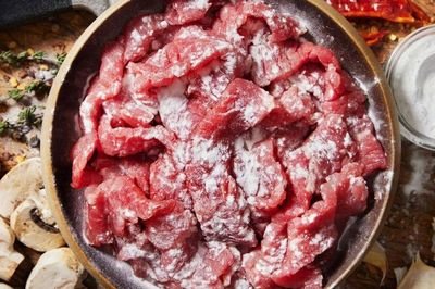 Thịt bò thường bị dai: Đem ướp với thứ này sẽ mềm, ngon ngọt không bị khô