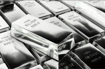 Giá bạc hôm nay 25/7: Bạc trong nước tiếp tục giảm, thế giới tăng