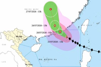 Bão số 2 Noul đạt cường độ cực đại, đang di chuyển rất nhanh