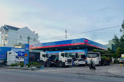 Bộ Công Thương siết kiểm tra găm hàng, các 'ông lớn' xăng dầu nói gì?