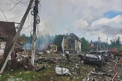 Video hiện trường triển lãm drone Ukraine tan tành khi trúng tên lửa Nga