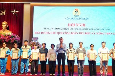 Xã Gia Lâm: Tôn vinh Chủ tịch Công đoàn cơ sở tiêu biểu và công nhân giỏi