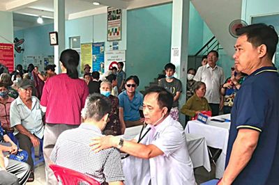 TPHCM: Hơn 21.000 người dân Hóc Môn được khám sức khỏe ngay tại cộng đồng
