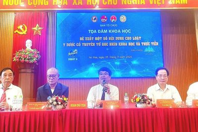Nhiều góp ý hoàn thiện hành lang pháp lý để y dược cổ truyền bứt phá