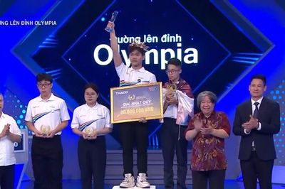Olympia 26: Nam sinh Hưng Yên xuất sắc mang cầu truyền hình về địa phương